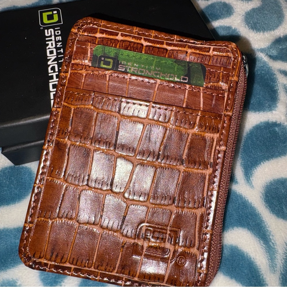 RFID Croc embossed Genuine Leather Wallet